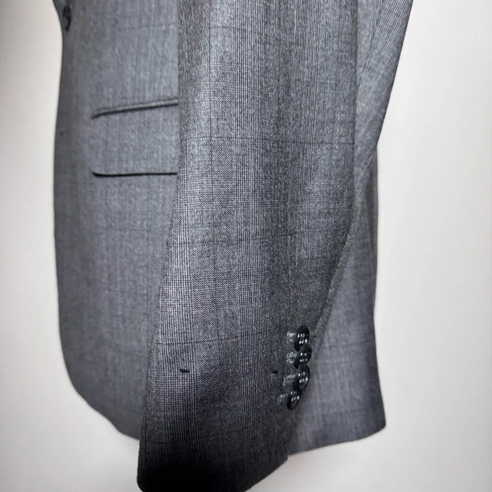 Banana Republic Blazer Mens 42R Gray Plaid Wool Blend Modern Slim Fit Sport Coat